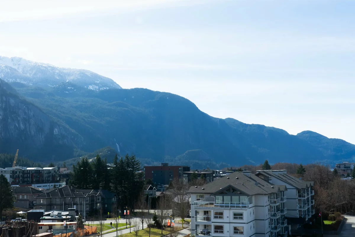 Front Yard Photo of 602 1211 Village Green Way, Squamish, BC