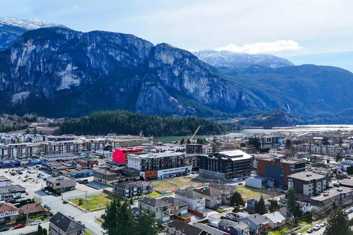 Hallway Photo of 602 1211 Village Green Way, Squamish, BC