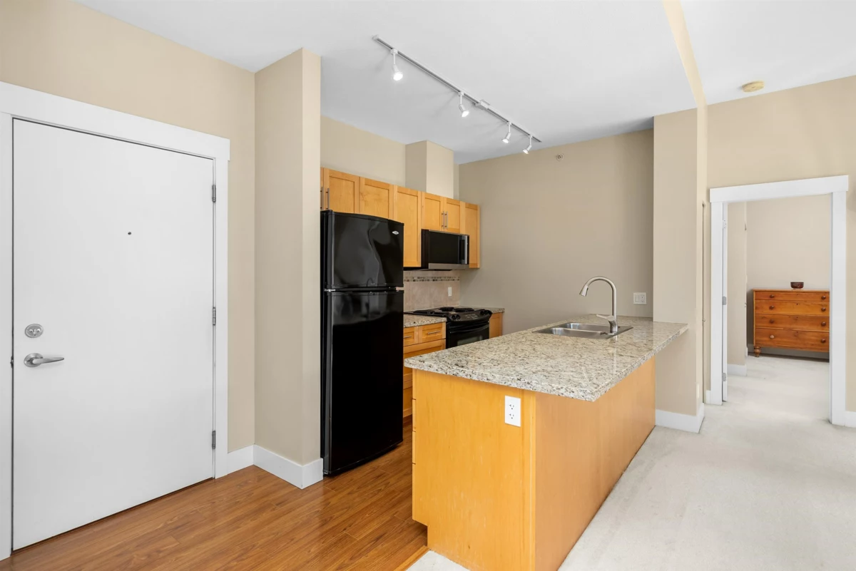 Walk-In Closet Photo of 602 1211 Village Green Way, Squamish, BC