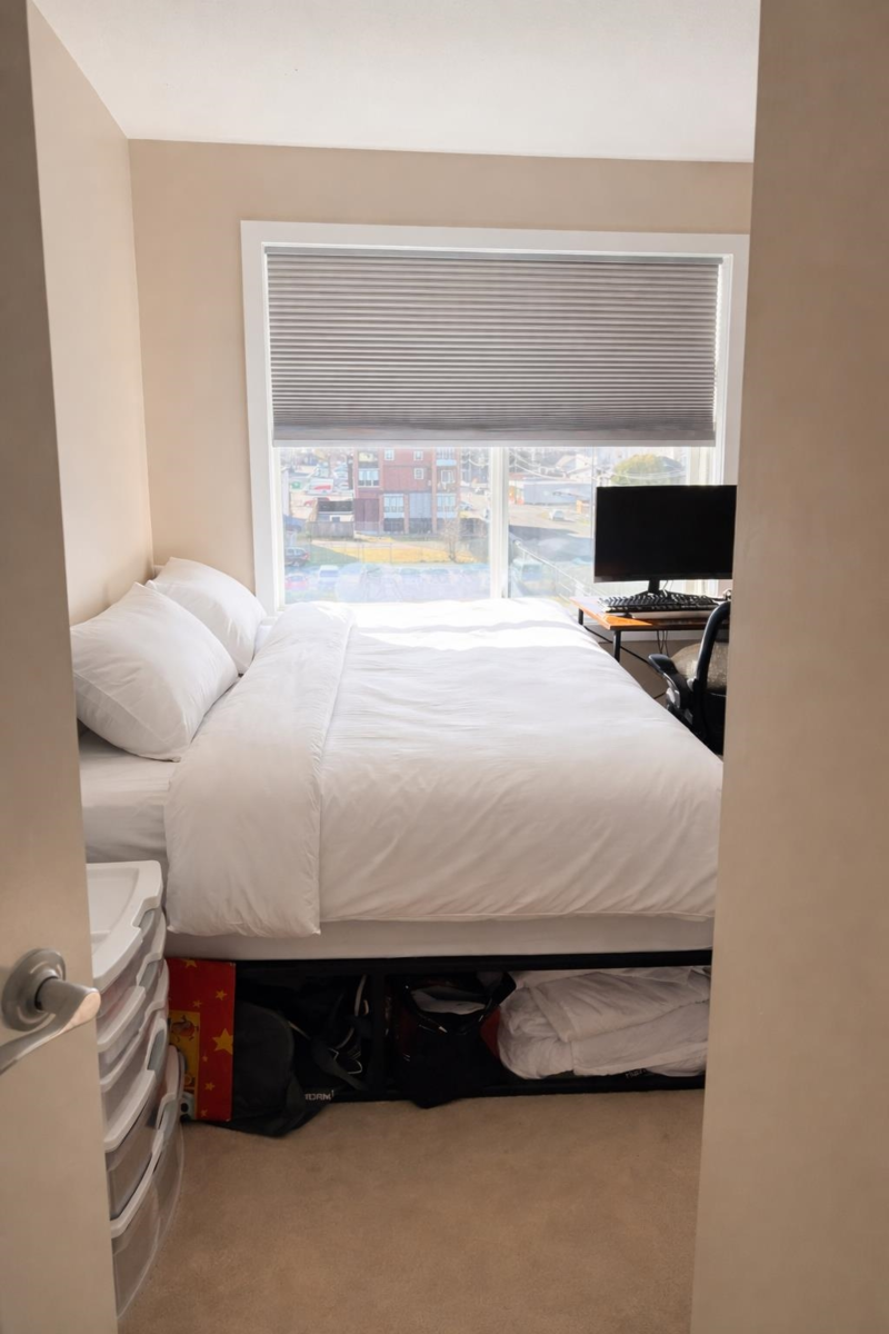 Kitchen Island Photo of 407 9422 Victor Street, Chilliwack, BC