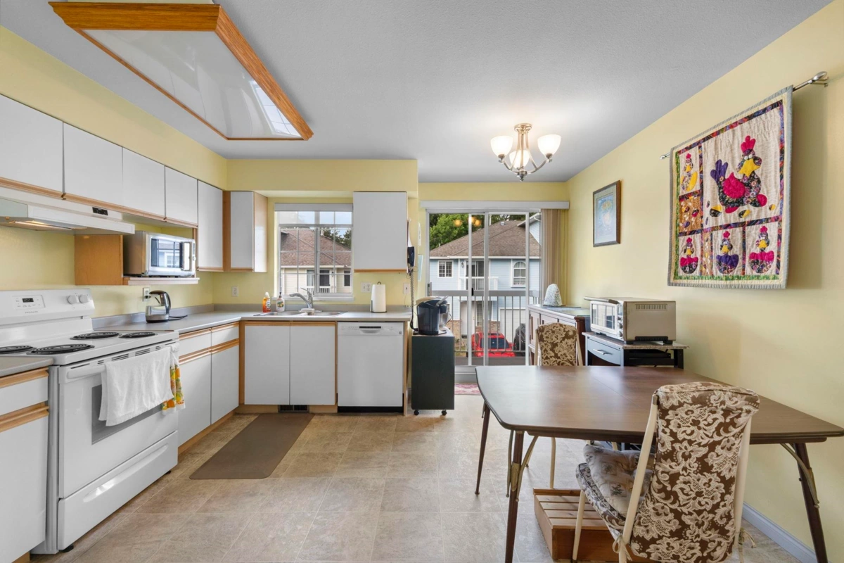 Office / Den Photo of 6 13970 72 Avenue, Surrey, BC