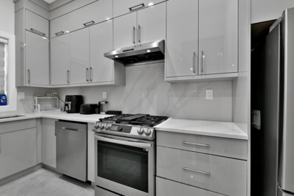 Primary Bedroom Photo of 31063 N Deertrail Drive, Abbotsford, BC