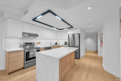 910 1050 Burrard Street, Vancouver, BC, Vancouver — Apartment/Condo for sale