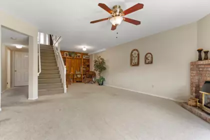 Laundry Room Photo of 14 33922 King Road, Abbotsford, BC