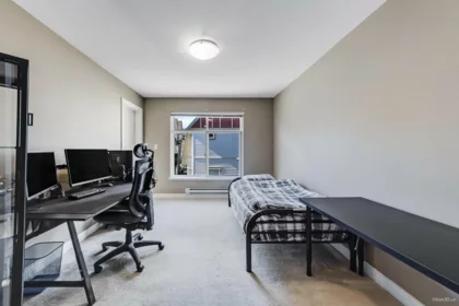 Office / Den Photo of 3 9277 121 Street, Surrey, BC