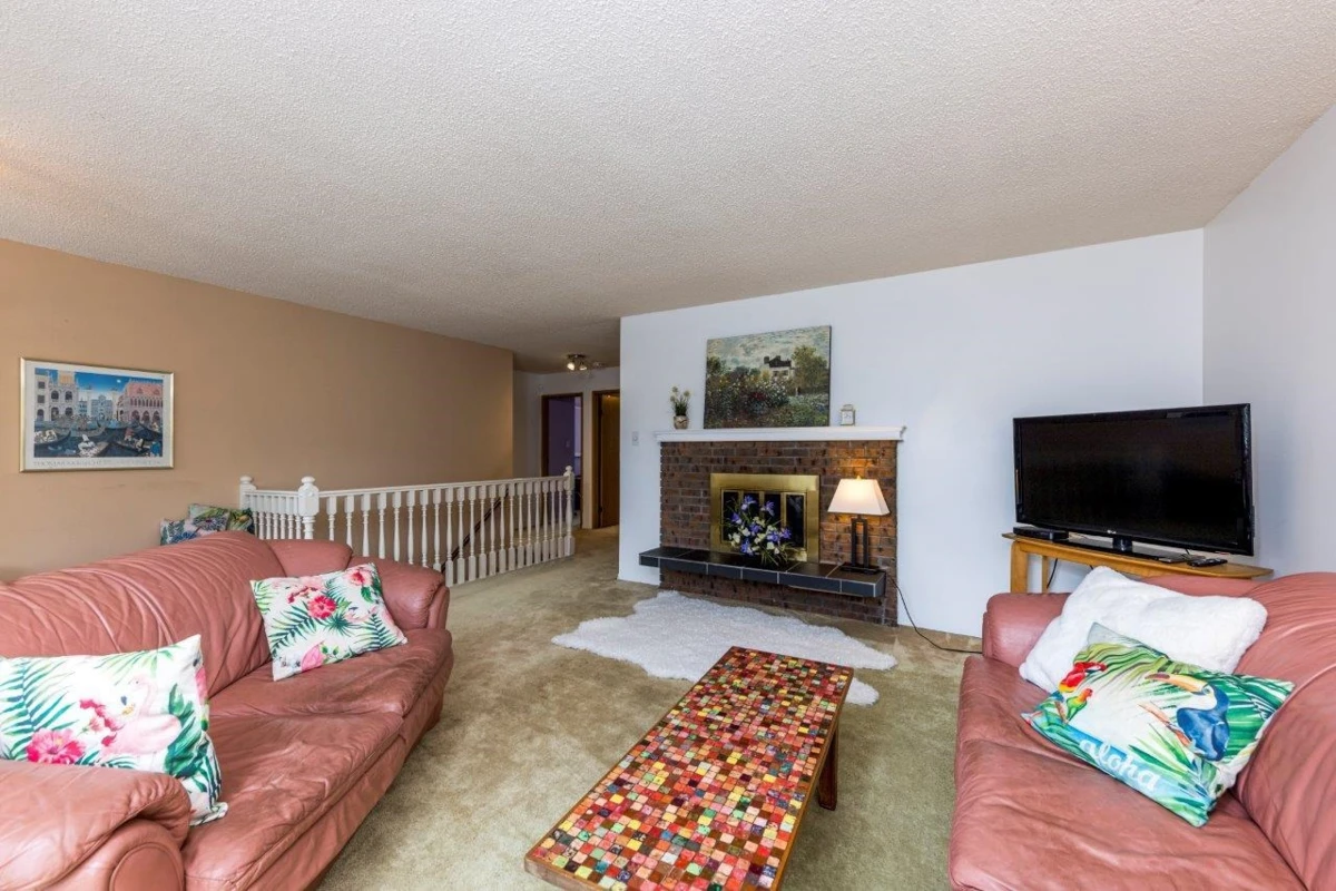 Dining Area Photo of 475 Orwell Street, North Vancouver, BC