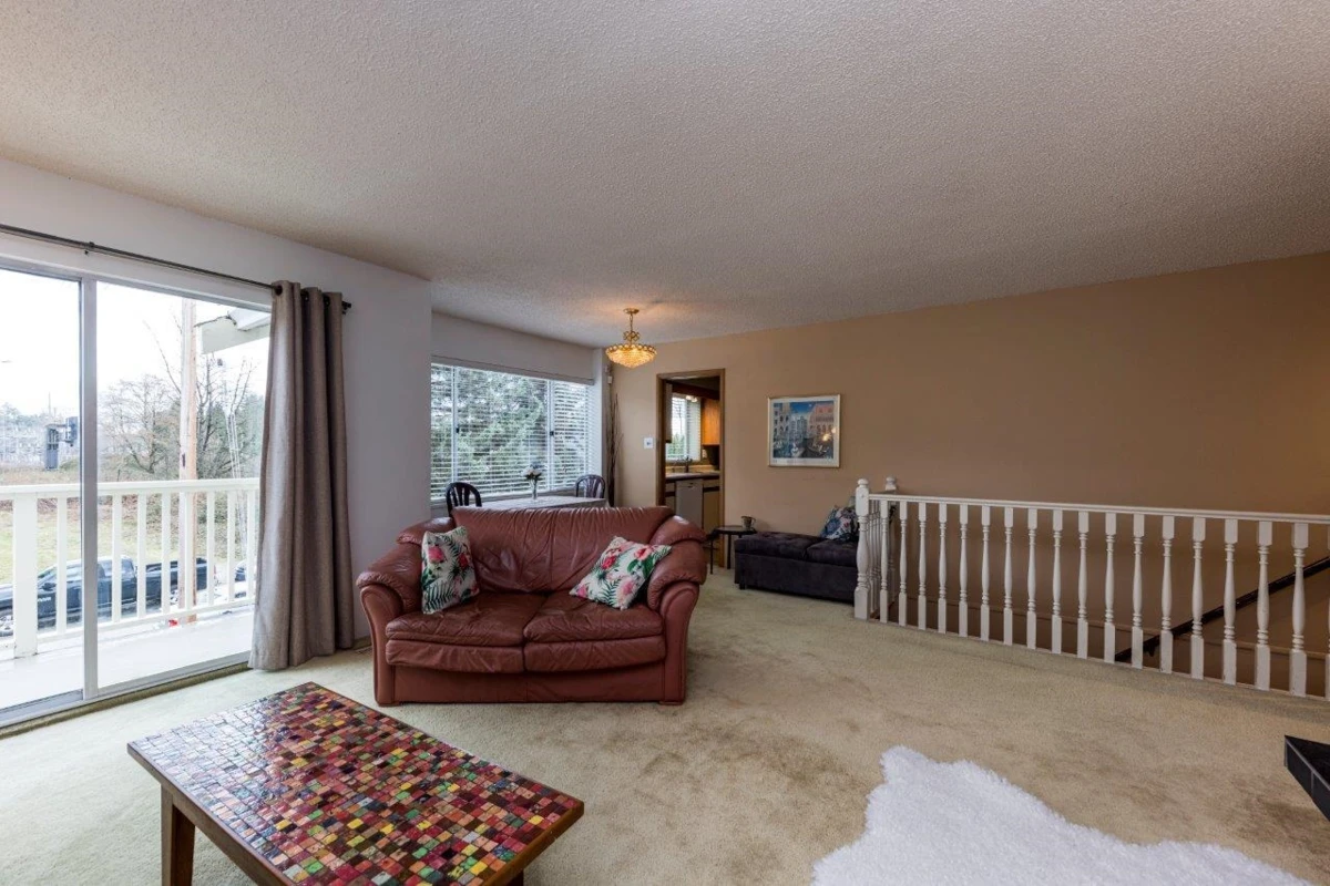 Family Room Photo of 475 Orwell Street, North Vancouver, BC