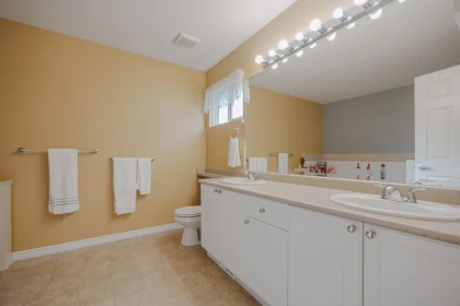 Hallway Photo of 6615 205 Street, Langley, BC