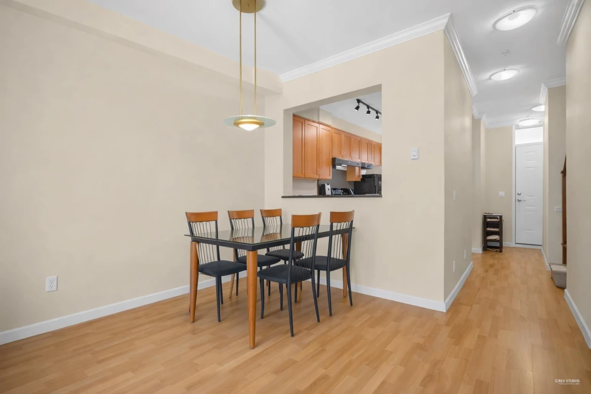 Family Room Photo of 6190 Cambie Street, Vancouver, BC