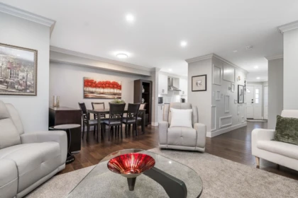 Entry Foyer Photo of 403 21937 48 Avenue, Langley, BC