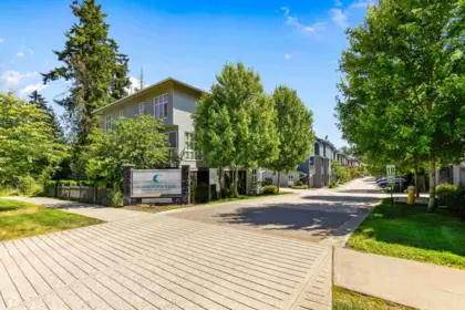 Neighborhood Park Photo Near 74 24076 112 Avenue, Maple Ridge, BC