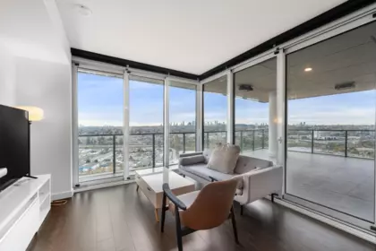 2402 4890 Lougheed Highway, Burnaby, BC, Burnaby — Apartment/Condo for sale