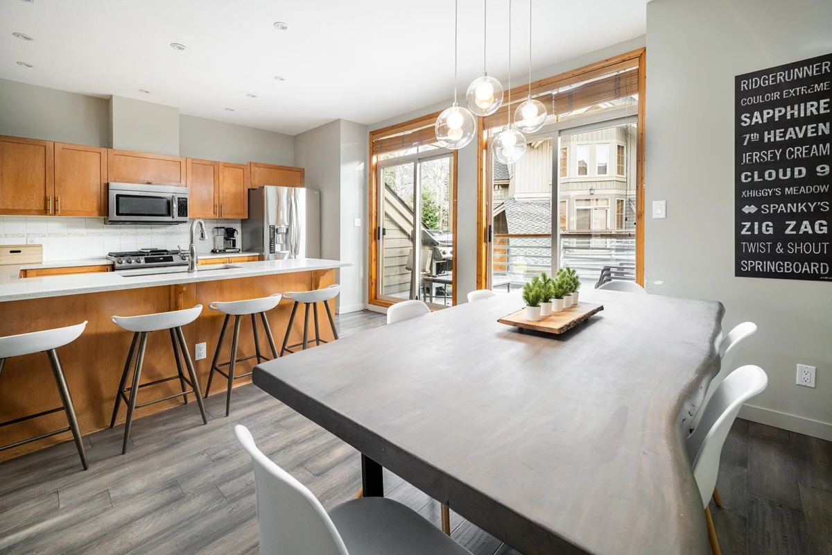 Dining Area Photo of 18 8030 Nicklaus North Boulevard, Whistler, BC