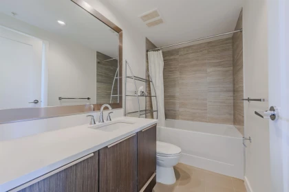 Hallway Photo of PH 1705 8677 Capstan Way, Richmond, BC