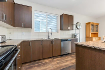 Kitchen Island Photo of 10777 Erskine Street, Maple Ridge, BC