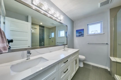 Mudroom Photo of 44 10480 248 Street, Maple Ridge, BC