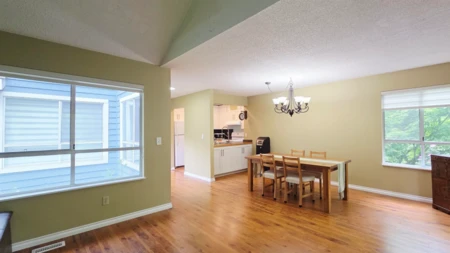 Kitchen Island Photo of 13 9000 Ash Grove Crescent, Burnaby, BC