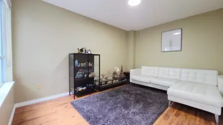 Walk-In Closet Photo of 13 9000 Ash Grove Crescent, Burnaby, BC