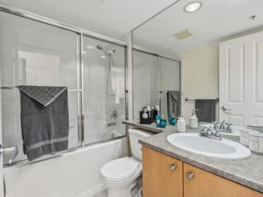 Guest Bathroom Photo of 907 7080 St. Albans Road, Richmond, BC