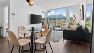 1401 1550 Fern Street, North Vancouver, BC