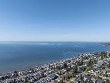 Hot Tub / Spa Photo of 15662 Semiahmoo Avenue, White Rock, BC
