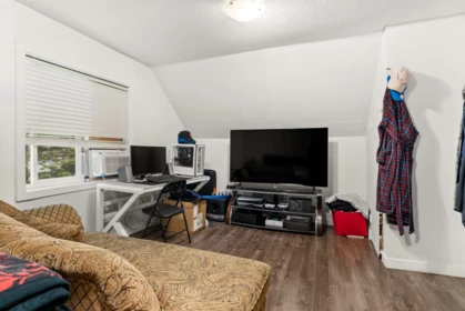 Entry Foyer Photo of 11186 Farms Road, Mission, BC