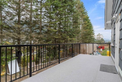 Swimming Pool Photo of 11186 Farms Road, Mission, BC