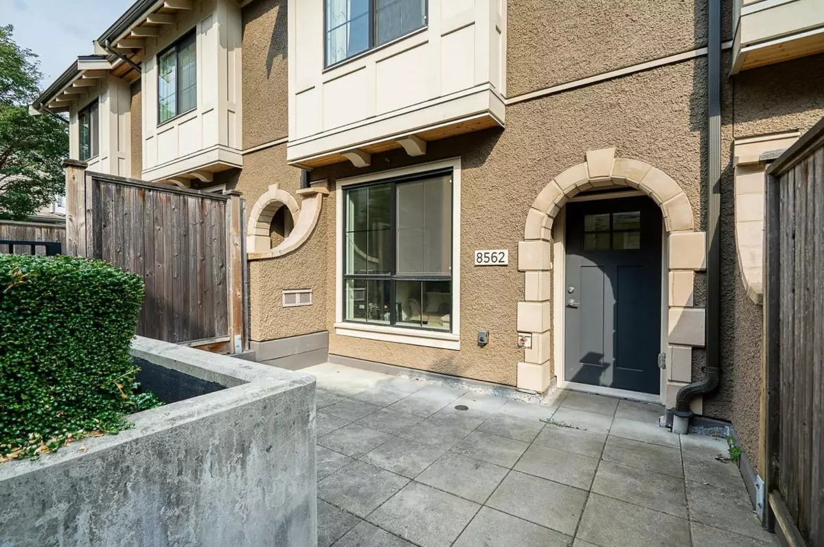 Family Room Photo of 8562 Osler Street, Vancouver, BC