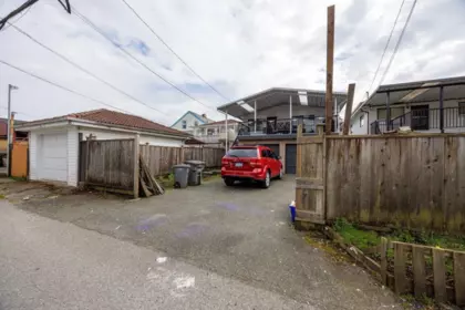Street View Photo of 431 E 18th Avenue, Vancouver, BC
