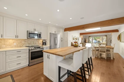 Breakfast Nook Photo of 19864 37a Avenue, Langley, BC