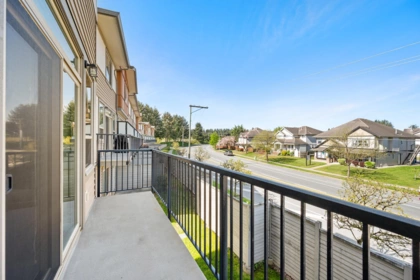 Staircase Photo of 81 34248 King Road, Abbotsford, BC