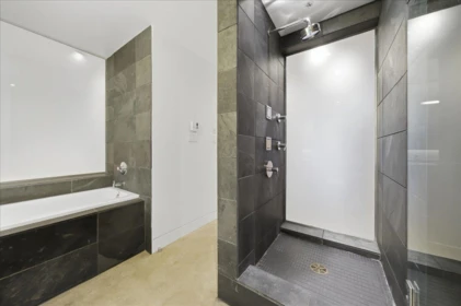 Primary Bathroom Photo of 605 53 W Hastings Street, Vancouver, BC