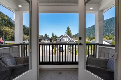 Mudroom Photo of 862 Willow Place, Harrison Hot Springs, BC
