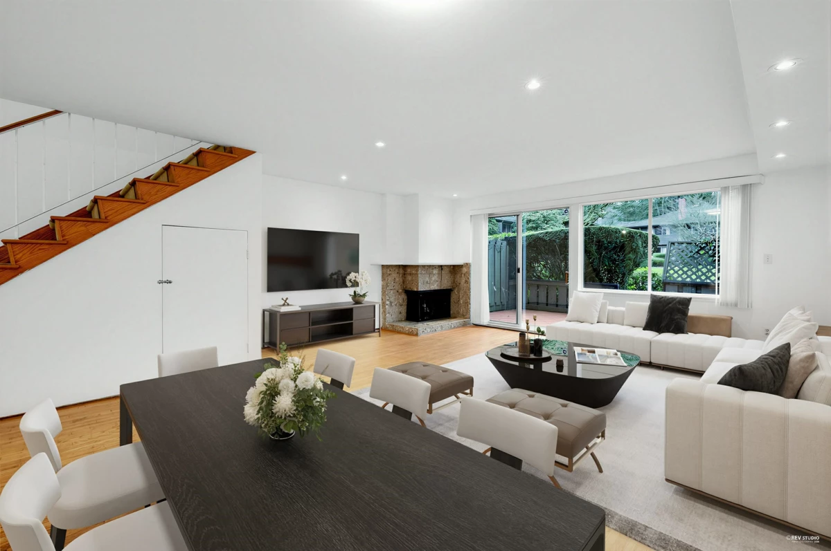 Dining Area Photo of 1109 235 Keith Road, West Vancouver, BC