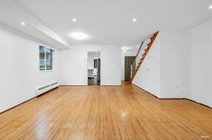Pantry Photo of 1109 235 Keith Road, West Vancouver, BC