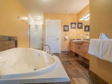 Mudroom Photo of 26B 12849 Lagoon Road, Madeira Park, BC