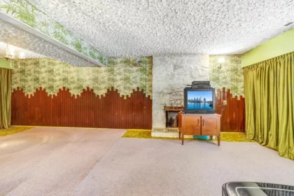 Entry Foyer Photo of 13886 78 Avenue, Surrey, BC