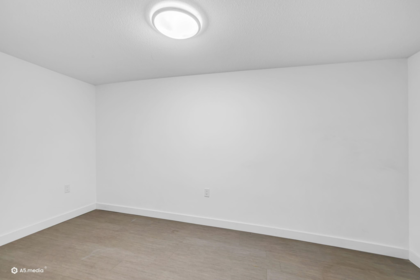 Hot Tub / Spa Photo of 5 338 W 64 Avenue, Vancouver, BC