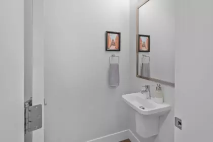 Walk-In Closet Photo of 16447 24 Avenue, Surrey, BC