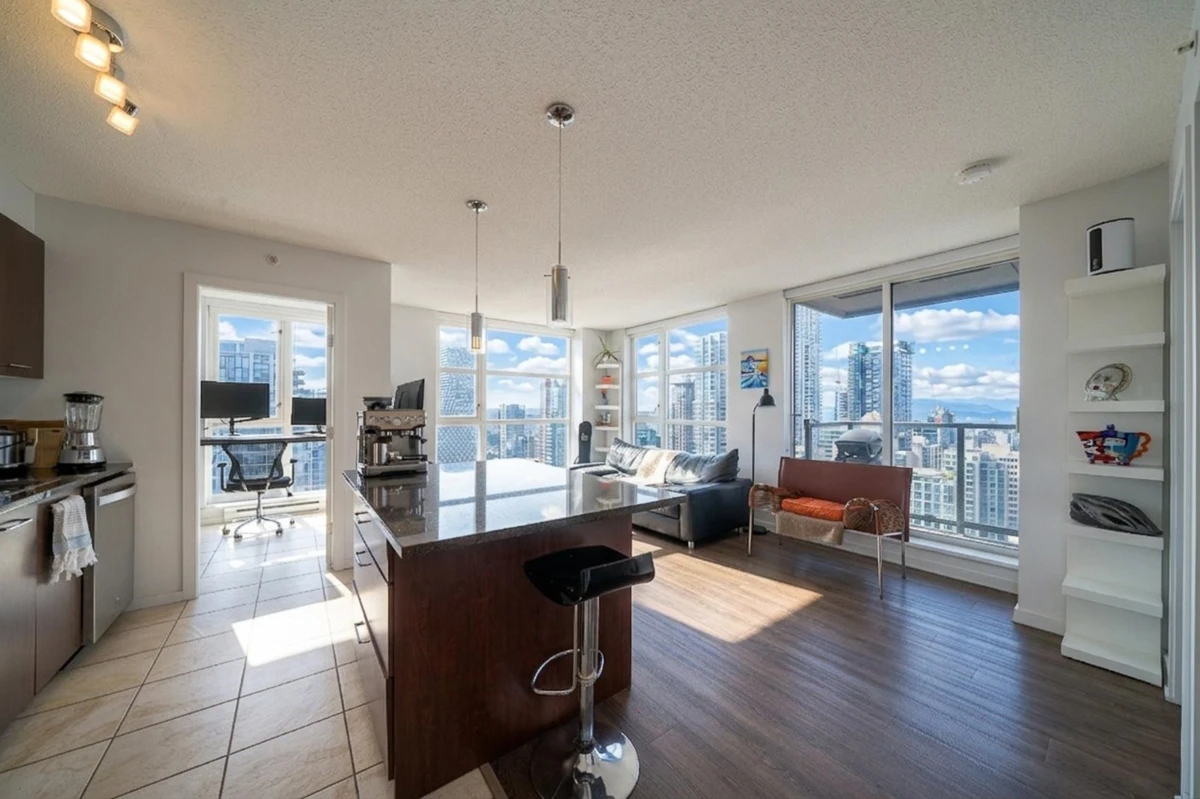 Dining Area Photo of 2908 1199 Seymour Street, Vancouver, BC