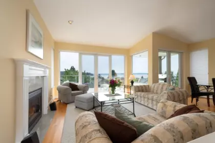 1168 Esquimalt Avenue, West Vancouver, BC, West Vancouver — Single Family Residence for sale