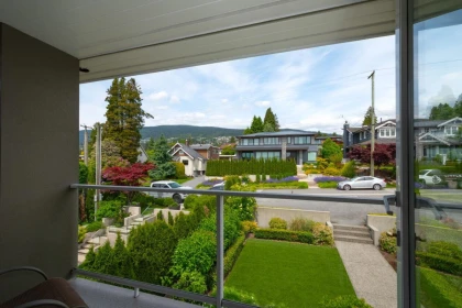 Office / Den Photo of 1168 Esquimalt Avenue, West Vancouver, BC