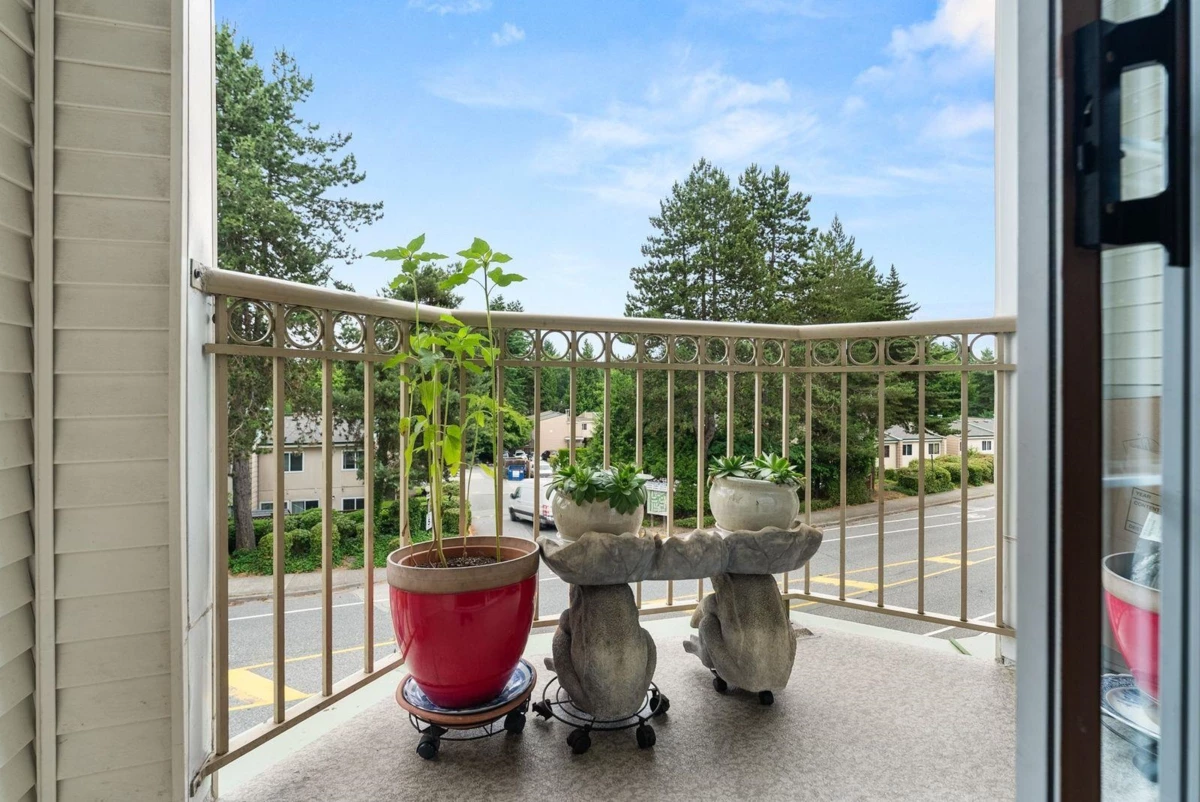 Living Room Photo of 302 15258 105 Avenue, Surrey, BC