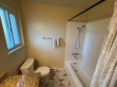 Basement Recreation Room Photo of 32174 Sandpiper Place, Mission, BC