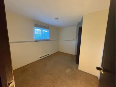 Laundry Room Photo of 32174 Sandpiper Place, Mission, BC