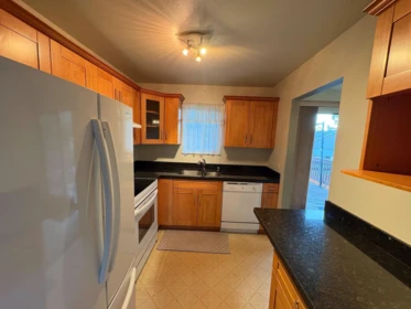 Primary Bedroom Photo of 32174 Sandpiper Place, Mission, BC