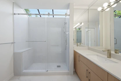 Entry Foyer Photo of 1639 133a Street, Surrey, BC