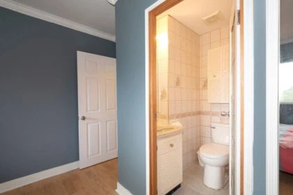 Basement Recreation Room Photo of 647 Blueridge Avenue, North Vancouver, BC