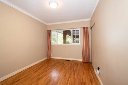 Laundry Room Photo of 647 Blueridge Avenue, North Vancouver, BC