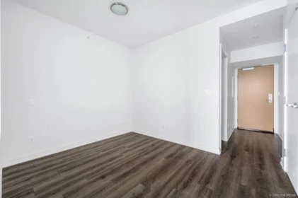 2906 4688 Kingsway, Burnaby, BC, Burnaby — Apartment/Condo for sale